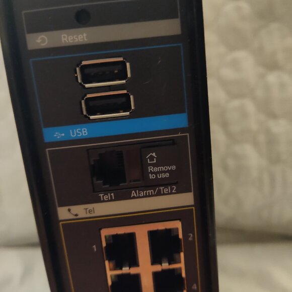 Comcast Xfinity WiFi modem Router - Picture 3 of 4